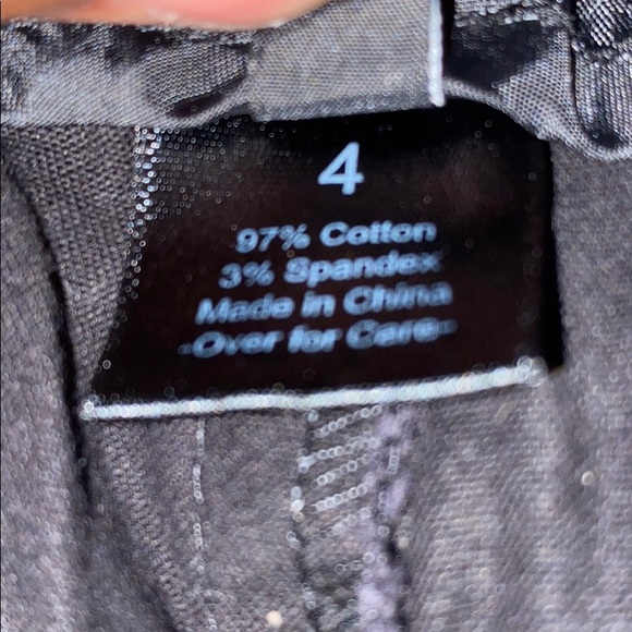 Shorts - Picture 3 of 3